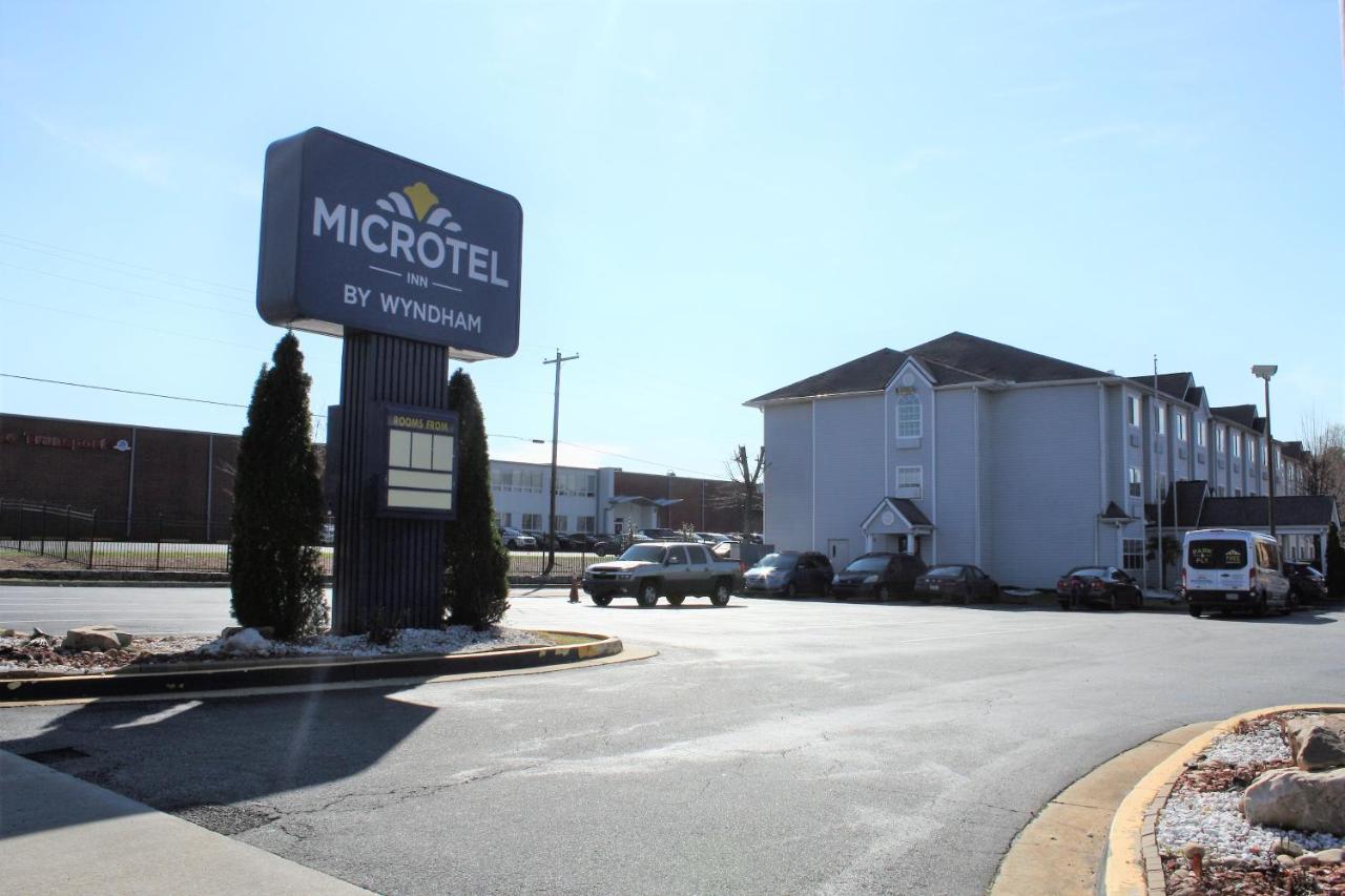 Microtel Inn By Wyndham Atlanta Airport Exterior photo
